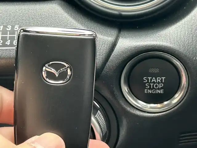 マツダ ロードスター S スペシャルパッケージ 愛知県 2023(令5)年 2.3万km ソウルレッドクリスタルM 純正ナビ/フルセグテレビ/DVD再生機能有/USB接続/ミュージックプレイヤー接続/バックカメラ/リアソナー/LEDヘッドライト/16インチ純正アルミホイール/横滑り防止装置/レーンアシスト/衝突軽減システム/ETC/シートヒーター/MT