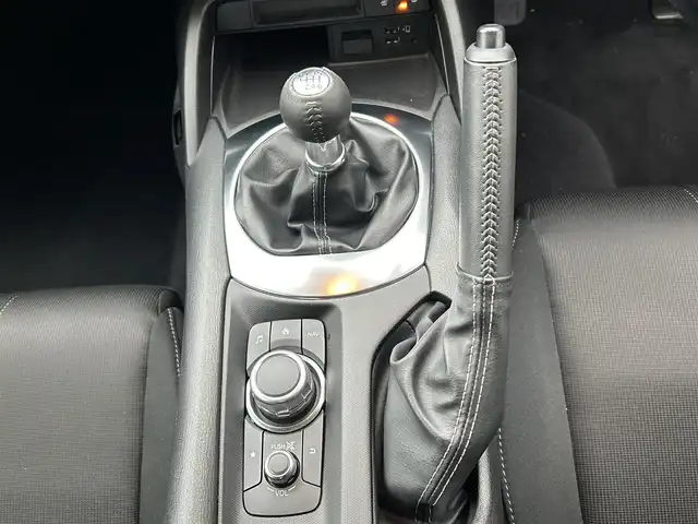 マツダ ロードスター S スペシャルパッケージ 愛知県 2023(令5)年 2.3万km ソウルレッドクリスタルM 純正ナビ/フルセグテレビ/DVD再生機能有/USB接続/ミュージックプレイヤー接続/バックカメラ/リアソナー/LEDヘッドライト/16インチ純正アルミホイール/横滑り防止装置/レーンアシスト/衝突軽減システム/ETC/シートヒーター/MT