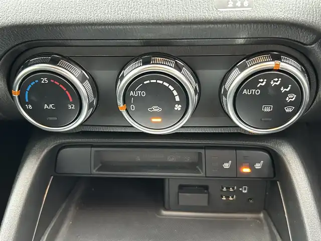 マツダ ロードスター S スペシャルパッケージ 愛知県 2023(令5)年 2.3万km ソウルレッドクリスタルM 純正ナビ/フルセグテレビ/DVD再生機能有/USB接続/ミュージックプレイヤー接続/バックカメラ/リアソナー/LEDヘッドライト/16インチ純正アルミホイール/横滑り防止装置/レーンアシスト/衝突軽減システム/ETC/シートヒーター/MT