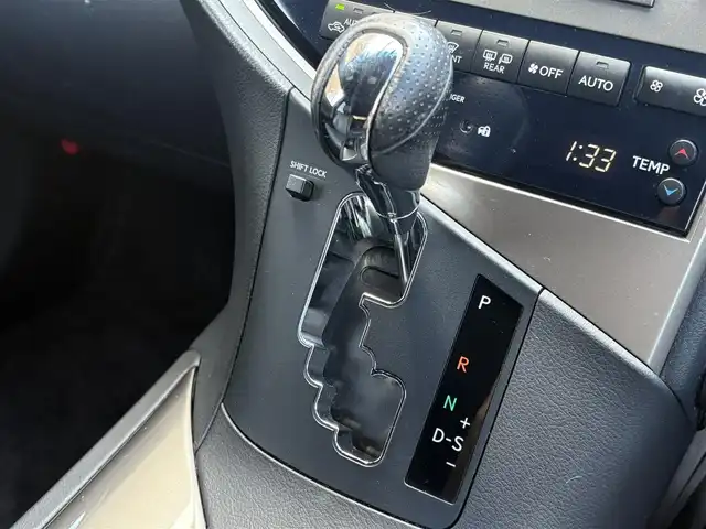 レクサス ＲＸ 350 Fスポーツ 三重県 2012(平24)年 8.1万km ブラック ♪ワンオーナー/♪4WD/スマートキー×2/プッシュスタート/黒革シート/前席パワーシート(D席メモリ付)/前席シートヒーター/パワーバックドア/クリアランスソナー/純正メーカーナビ/・フルセグ・AUX・USB/・CD録音・DVD再生/・Bluetoothオーディオ/・バック/サイドカメラ/後席モニター/AC100V/スペアタイヤ/純正19インチAW/LEDヘッドライト/フォグライト/オートライト/オートワイパー/ウィンカーミラー/オートリトラクタブルミラー/革巻ステアリング/パドルシフト/ステアリングスイッチ/クルーズコントロール/スモークフィルム/ビルトインETC/サイド/カーテン/ニーエアバック