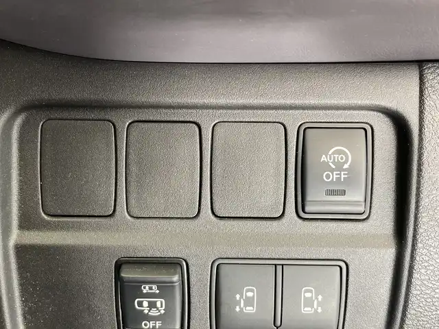 日産 セレナ ハイウェイスター V 栃木県 2020(令2)年 2万km ダイヤモンドブラック 純正10インチナビ/　（CD/DVD/フルセグTV/Bluetooth）/バックカメラ/フリップダウンモニター/プロパイロット/エマージェンシーブレーキ/レーンキープアシスト/ETC/ドライブレコーダー/両側パワースライドドア/ハンズフリースライドドア/LEDヘッドライト/純正AW/スマートキー/プッシュスタート/純正フロアマット