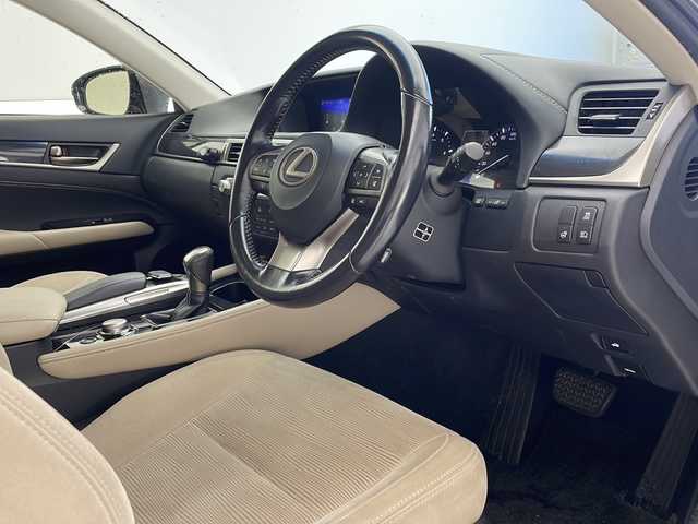 レクサス ＧＳ 350 沖縄県 2015(平27)年 8.9万km マーキュリーグレーマイカ 純正ナビ/（フルセグ Bluetooth　DVD　CD　USB）/バックカメラ/ドライブレコーダー/ビルトインETC２．０/前後コーナーセンサー/ステアリングスイッチ/レーダークルーズコントロール/パワーシート/シートヒーター/シートメモリ機能/ステアリングヒーター/オートハイライト/電動パーキング