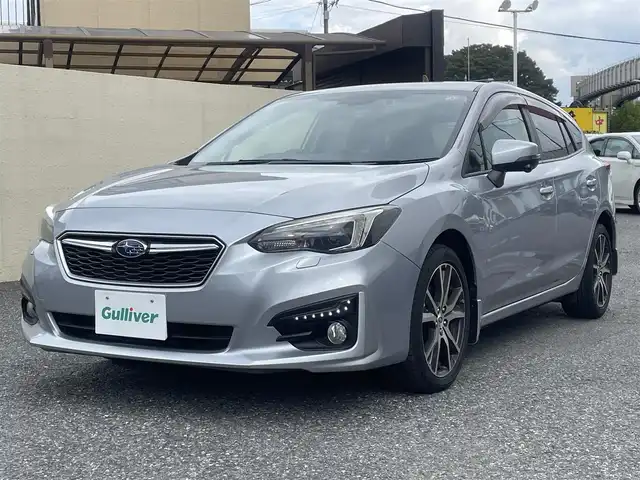 スバル インプレッサ スポーツ 2．0i－L アイサイト 千葉県 2018(平30)年 7.9万km アイスシルバーメタリック ディーラーナビ(AM/FM/フルセグ/BT/CD/USB/SD)/前後ドライブレコーダー(KZR-S100W)/SIドライブスイッチ/レーダークルーズコントロール/車間設定スイッチ/死角車両検知/車線逸脱警報/ステアリング連動ヘッドライト/アイサイト/パドルシフト/アイドリングストップ/横滑り防止機能/LEDヘッドライト/フォグランプ/バックカメラ/プッシュスタート/電動格納ミラー/ウィンカーミラー/純正フロアマット