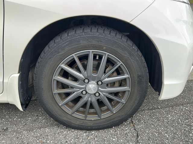 ホンダ フリード G ジャストセレクション 富山県 2013(平25)年 10.3万km プレミアムホワイトパール ワンオーナー/スマートキー×２/両側パワースライドドア/社外メモリーナビ(NR-MZ50)/DVD/MSV/DVD/フルセグTV/ETC/クルーズコントロール/電格ウィンカーミラー/HIDヘッドライト/純正フロアマット/純正マッドガード/ドアバイザー/ステアリングスイッチ/保証書・取説・ナビ取説/社外AWノーマルタイヤ車載(185/65R15)