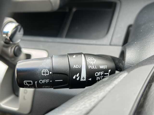 ホンダ フリード G ジャストセレクション 富山県 2013(平25)年 10.3万km プレミアムホワイトパール ワンオーナー/スマートキー×２/両側パワースライドドア/社外メモリーナビ(NR-MZ50)/DVD/MSV/DVD/フルセグTV/ETC/クルーズコントロール/電格ウィンカーミラー/HIDヘッドライト/純正フロアマット/純正マッドガード/ドアバイザー/ステアリングスイッチ/保証書・取説・ナビ取説/社外AWノーマルタイヤ車載(185/65R15)