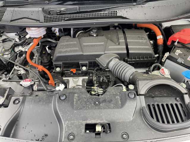 ホンダ ステップワゴン スパーダ eHEV 三重県 2023(令5)年 2万km プラチナホワイトパール /純正11.4インチナビ//フルセグ//バックカメラ//パワーバックドア//シートヒーター//追従式クルーズコントロール//衝突軽減ブレーキ//レーンキープアシスト//ブラインドスポットモニター//オートハイビーム//コーナーセンサー//両側パワースライドドア//ETC//スマートキー