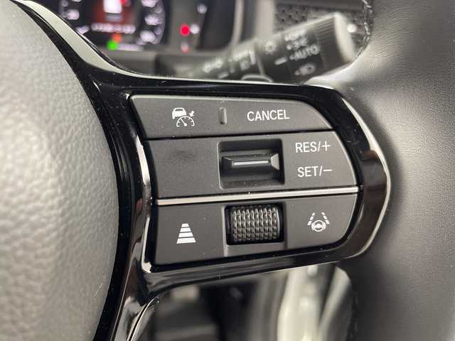 ホンダ ステップワゴン スパーダ eHEV 三重県 2023(令5)年 2万km プラチナホワイトパール /純正11.4インチナビ//フルセグ//バックカメラ//パワーバックドア//シートヒーター//追従式クルーズコントロール//衝突軽減ブレーキ//レーンキープアシスト//ブラインドスポットモニター//オートハイビーム//コーナーセンサー//両側パワースライドドア//ETC//スマートキー