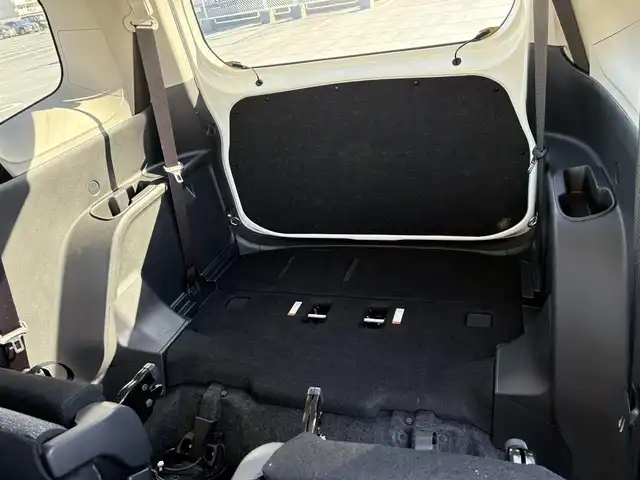 トヨタ シエンタ Z 東京都 2024(令6)年 1.6万km ホワイトパールクリスタルシャイン 純正ナビ/バックカメラ/両側パワースライドドア/ビルトインETC/スマートキー/バイザー・マット/Toyota　Safety Sense/レーダークルーズコントロール/プリクラッシュセーフティー/レーンディパーチャーアラート/エンジンプッシュボタン/スマートキー/保証書・取説