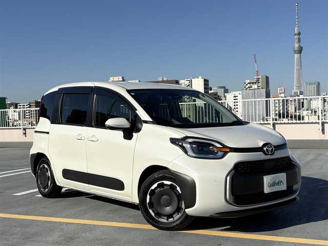 トヨタ シエンタ Z 東京都 2024(令6)年 1.6万km ホワイトパールクリスタルシャイン 純正ナビ/バックカメラ/両側パワースライドドア/ビルトインETC/スマートキー/バイザー・マット/Toyota　Safety Sense/レーダークルーズコントロール/プリクラッシュセーフティー/レーンディパーチャーアラート/エンジンプッシュボタン/スマートキー/保証書・取説