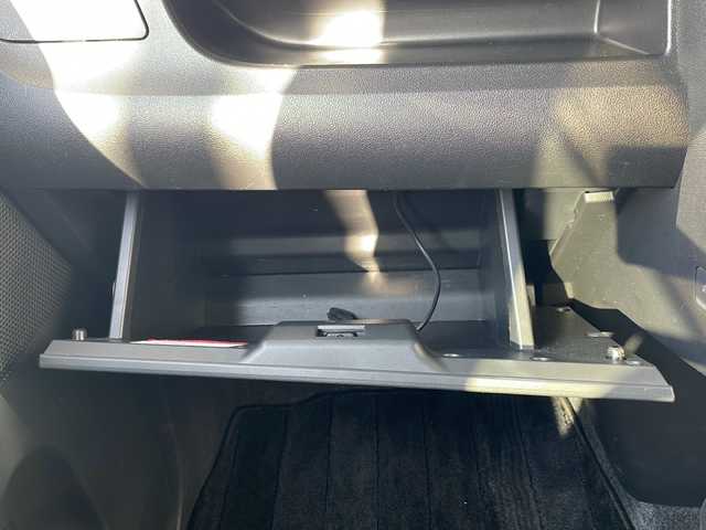 ダイハツ タント カスタム RS SAⅡ 青森県 2015(平27)年 7.6万km ブラックマイカメタリック ・4WD/・ターボ/・社外ナビ/・フルセグ/・両側パワースライドドア/・衝突軽減ブレーキ/・横滑り抑制装置/・プッシュスタート/・スマートキー/・オートライト/・フォグランプ/・USB端子/・ドアバイザー/・スマートキー/・純正15AW