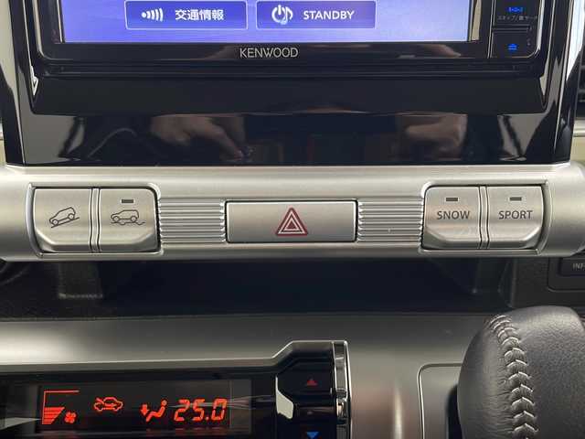 スズキ クロスビー HYBRID MZ 秋田県 2024(令6)年 3.1万km キャラバンアイボリーパールメタリック/ホワイト 2トーンルーフ ４WD/社外ナビ【AM/FM/CD/BT】　/バックカメラ　/ＥＴＣ　/パドルシフト　/プッシュスタート　/クルーズコントロール/前席シートヒーター　/ＵＳＢポート　/レーンキープアシスト　/衝突被害軽減システム　/クリアランスソナー　/横滑り防止装置/ヒルディセントコントロール/ダウンヒルアシストコントロール/オートエアコン/オートライト/SNOW/SPORT/アイドリングストップ/コーナーセンサー/革巻きステアリング/電格ミラー/フォグライト/ウィンカーミラー/純正AW/保証書/取り扱い説明書