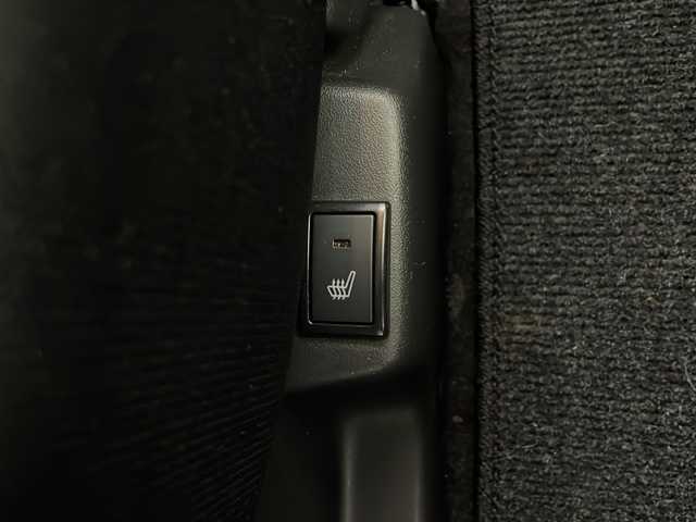 スズキ クロスビー HYBRID MZ 秋田県 2024(令6)年 3.1万km キャラバンアイボリーパールメタリック/ホワイト 2トーンルーフ ４WD/社外ナビ【AM/FM/CD/BT】　/バックカメラ　/ＥＴＣ　/パドルシフト　/プッシュスタート　/クルーズコントロール/前席シートヒーター　/ＵＳＢポート　/レーンキープアシスト　/衝突被害軽減システム　/クリアランスソナー　/横滑り防止装置/ヒルディセントコントロール/ダウンヒルアシストコントロール/オートエアコン/オートライト/SNOW/SPORT/アイドリングストップ/コーナーセンサー/革巻きステアリング/電格ミラー/フォグライト/ウィンカーミラー/純正AW/保証書/取り扱い説明書