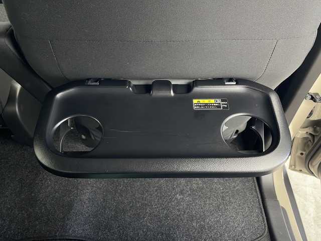 スズキ クロスビー HYBRID MZ 秋田県 2024(令6)年 3.1万km キャラバンアイボリーパールメタリック/ホワイト 2トーンルーフ ４WD/社外ナビ【AM/FM/CD/BT】　/バックカメラ　/ＥＴＣ　/パドルシフト　/プッシュスタート　/クルーズコントロール/前席シートヒーター　/ＵＳＢポート　/レーンキープアシスト　/衝突被害軽減システム　/クリアランスソナー　/横滑り防止装置/ヒルディセントコントロール/ダウンヒルアシストコントロール/オートエアコン/オートライト/SNOW/SPORT/アイドリングストップ/コーナーセンサー/革巻きステアリング/電格ミラー/フォグライト/ウィンカーミラー/純正AW/保証書/取り扱い説明書