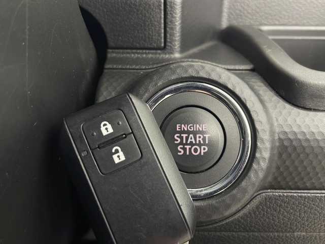 スズキ クロスビー HYBRID MZ 秋田県 2024(令6)年 3.1万km キャラバンアイボリーパールメタリック/ホワイト 2トーンルーフ ４WD/社外ナビ【AM/FM/CD/BT】　/バックカメラ　/ＥＴＣ　/パドルシフト　/プッシュスタート　/クルーズコントロール/前席シートヒーター　/ＵＳＢポート　/レーンキープアシスト　/衝突被害軽減システム　/クリアランスソナー　/横滑り防止装置/ヒルディセントコントロール/ダウンヒルアシストコントロール/オートエアコン/オートライト/SNOW/SPORT/アイドリングストップ/コーナーセンサー/革巻きステアリング/電格ミラー/フォグライト/ウィンカーミラー/純正AW/保証書/取り扱い説明書