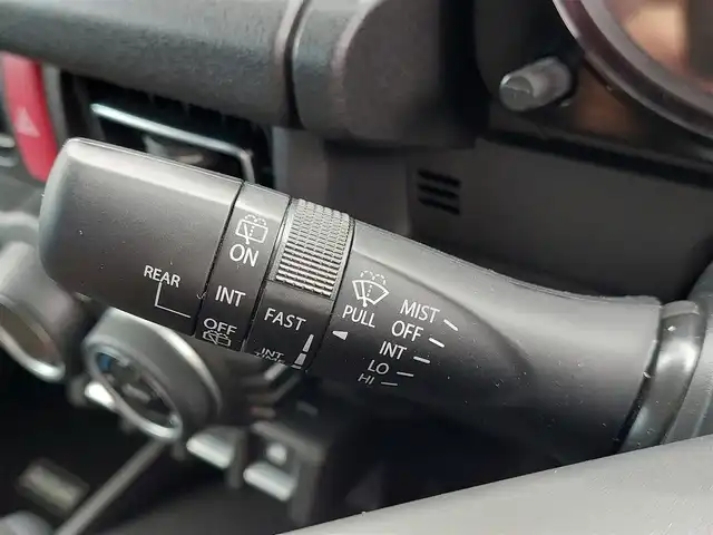 スズキ ジムニー ノマド FC 東京都 2025(令7)年 0.1千km 紺 登録済未使用車/4WD/スズキセーフティサポート/・デュアルカメラブレーキサポート/・車線逸脱警報機能/・誤発進抑制機能/・後方誤発進抑制機能/・ふらつき警報機能/・アダプティブクルーズコントロール/シートヒーター(D/N席)/純正LEDヘッドライト/フォグランプ/オートライト/純正15インチAW/純正フロアマット/革巻きステアリング/ステアリングスイッチ/ヒルホールドコントロール/プッシュスタート/スマートキー/スペアキー×１