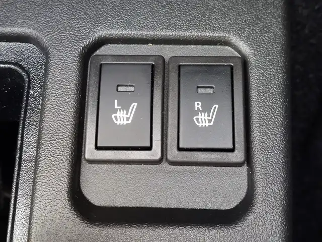 スズキ ジムニー ノマド FC 東京都 2025(令7)年 0.1千km 紺 登録済未使用車/4WD/スズキセーフティサポート/・デュアルカメラブレーキサポート/・車線逸脱警報機能/・誤発進抑制機能/・後方誤発進抑制機能/・ふらつき警報機能/・アダプティブクルーズコントロール/シートヒーター(D/N席)/純正LEDヘッドライト/フォグランプ/オートライト/純正15インチAW/純正フロアマット/革巻きステアリング/ステアリングスイッチ/ヒルホールドコントロール/プッシュスタート/スマートキー/スペアキー×１