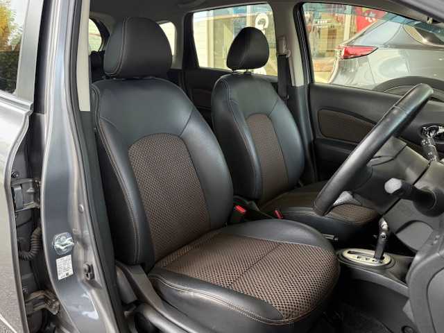 日産 ノート メダリスト 大阪府 2013(平25)年 7.3万km ダークメタルグレー /禁煙車//純正ＳＤナビ/MP313D-W///フルセグテレビ/ＣＤ/ＤＶＤ/ＳＤ/ＢＴ//ＡＵＸ/ＨＤＭＩ/ＵＳＢ//全方位カメラ//バックカメラ//ＥＴＣ//ハーフレザーシート//スマートキー//プッシュスタート//アイドリングストップ//取扱説明書//保証書//スペアキー×1