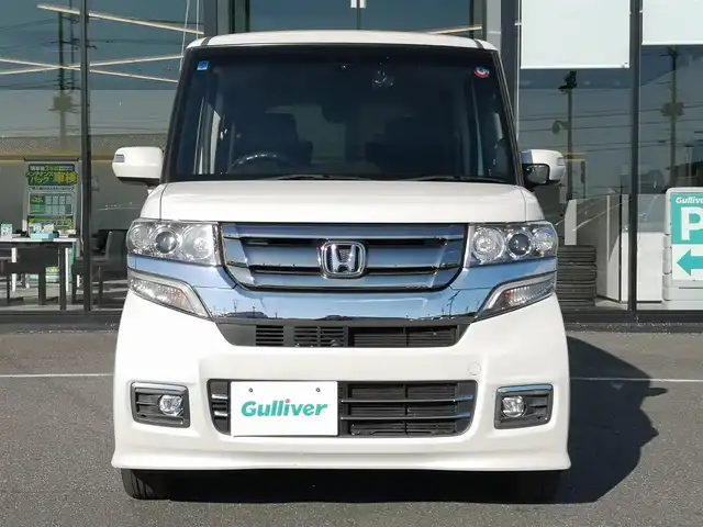 ホンダ Ｎ ＢＯＸ カスタム SSパッケージ 茨城県 2017(平29)年 6.5万km プレミアムホワイトパールⅡ 純正ナビ/【CD・DVD・AM・FM・TV・iPod・SD・USB・BT・VTR・AUX】/シートヒーター/両側パワスラ/ETC/Bカメラ/前方ドラレコ/アイドリングストップ/オートライト/Fフォグ/LEDライト/純正フロアマット/純正アルミホイール/電格ミラー/ウインカーミラー/ドアバイザー/チップアップシート/ステリモ/ロールサンシェード