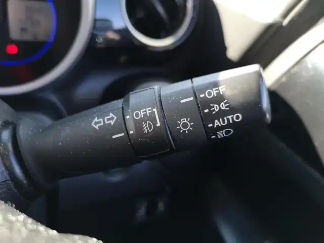 ホンダ Ｎ ＢＯＸ カスタム SSパッケージ 茨城県 2017(平29)年 6.5万km プレミアムホワイトパールⅡ 純正ナビ/【CD・DVD・AM・FM・TV・iPod・SD・USB・BT・VTR・AUX】/シートヒーター/両側パワスラ/ETC/Bカメラ/前方ドラレコ/アイドリングストップ/オートライト/Fフォグ/LEDライト/純正フロアマット/純正アルミホイール/電格ミラー/ウインカーミラー/ドアバイザー/チップアップシート/ステリモ/ロールサンシェード