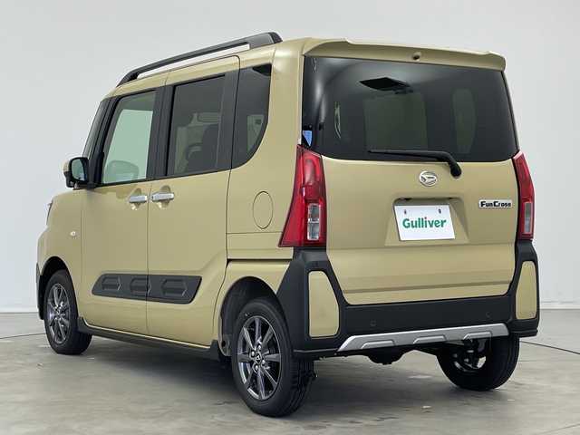 ダイハツ タント ファンクロス 新潟県 2024(令6)年 0.2万km サンドベージュメタリック 4WD/衝突軽減ブレーキ/両側パワースライドドア/オートライト/オートハイビーム/LEDヘッドライト/アイドリングストップ/オートブレーキホールド/オートドアミラー/プッシュスタート/純正フロアマット