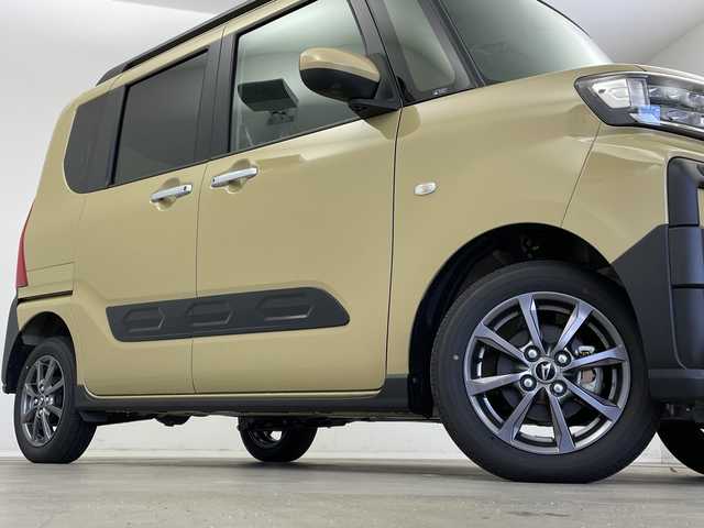 ダイハツ タント ファンクロス 新潟県 2024(令6)年 0.2万km サンドベージュメタリック 4WD/衝突軽減ブレーキ/両側パワースライドドア/オートライト/オートハイビーム/LEDヘッドライト/アイドリングストップ/オートブレーキホールド/オートドアミラー/プッシュスタート/純正フロアマット