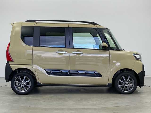 ダイハツ タント ファンクロス 新潟県 2024(令6)年 0.2万km サンドベージュメタリック 4WD/衝突軽減ブレーキ/両側パワースライドドア/オートライト/オートハイビーム/LEDヘッドライト/アイドリングストップ/オートブレーキホールド/オートドアミラー/プッシュスタート/純正フロアマット