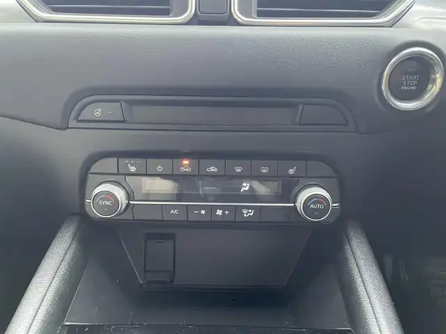 マツダ ＣＸ－５ XD シルクベージュセレクション 群馬県 2020(令2)年 4.3万km ポリメタルグレーM アドバンスドスマートブレーキ/・後退時スマートシティブレーキサポート/・誤発進抑制制御/・スマートブレーキサポート/・レーダークルコン/・BSM/・LKA/・リアパーキングセンサー/・ドライバーアテンションアラート/・フロントパーキングセンサー/純正メーカーナビ/（SD/BT/USB/AUX）/フルセグTV/全方位カメラ/ETC/ハーフレザー/シートヒーター（D席/N席）/パワーシート/電動リアゲート/ステアリングヒーター/HUD/パドルシフト/LEDヘッドライト/TEIN車高調/保証書/取扱説明書