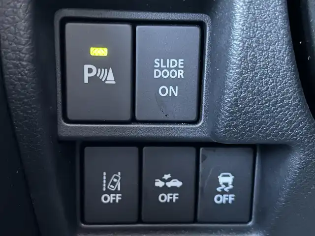 スズキ スペーシア HYBRID X 島根県 2018(平30)年 1.6万km ピュアホワイトパール/ブラック2トーン 登録時走行距離15117km/ワンオーナー/純正ナビ/Bluetooth・AM・FM・CD・DVD/フルセグテレビ(走行中視聴可能)/全周囲カメラ/バックカメラ/フロントカメラ/サイドカメラ/両側パワースライドドア/シートヒーター(運転席・助手席)/LEDヘッドライト/オートライト/ヘッドアップディスプレイ/ビルトインETC/純正フロアマット/純正14インチAW/後方コーナーセンサー/レーンキープアシスト/衝突被害軽減ブレーキ/横滑り防止装置/後席サンシェード/ドアバイザー/ウィンカーミラー/スマートキー(スペアキー×1)/シートカバー付き/スタッドレスタイヤ付き/禁煙車