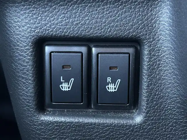 スズキ スペーシア HYBRID X 島根県 2018(平30)年 1.6万km ピュアホワイトパール/ブラック2トーン 登録時走行距離15117km/ワンオーナー/純正ナビ/Bluetooth・AM・FM・CD・DVD/フルセグテレビ(走行中視聴可能)/全周囲カメラ/バックカメラ/フロントカメラ/サイドカメラ/両側パワースライドドア/シートヒーター(運転席・助手席)/LEDヘッドライト/オートライト/ヘッドアップディスプレイ/ビルトインETC/純正フロアマット/純正14インチAW/後方コーナーセンサー/レーンキープアシスト/衝突被害軽減ブレーキ/横滑り防止装置/後席サンシェード/ドアバイザー/ウィンカーミラー/スマートキー(スペアキー×1)/シートカバー付き/スタッドレスタイヤ付き/禁煙車