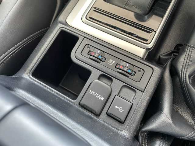 トヨタ ランドクルーザー プラド TX Lパッケージ マットブラED 東京都 2023(令5)年 0.9万km アティチュードブラックマイカ 純正コネクテッドナビ/・DTV/ラジオ/Miracast/Bluetooth/全方位カメラ/前後クリアランスソナー/電動サンルーフ/レザーシート/前席パワーシート/エアシート/電動格納サードシート/Toyota Safety Sense/・プリクラッシュセーフティ/・レーンディパーチャーアラート/・オートマチックハイビーム/・ロードサインアシスト/・レーダークルーズコントロール/・先行車発進告知機能/ルーフレール/純正18インチAW/プッシュEgスタート/ストップ/スマートキー/ターンランプ付電動格納ドアミラー/ドアバイザー/純正フロアマット/取扱説明書/ナビ取扱説明書/新車時保証書