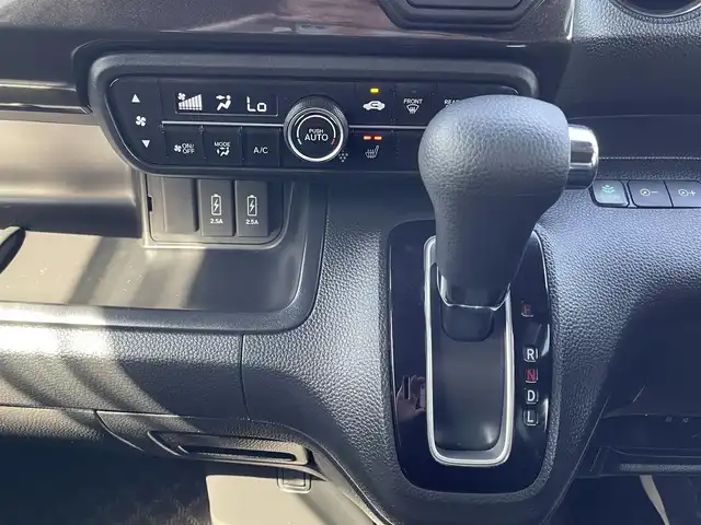 ホンダ Ｎ ＢＯＸ カスタム G L ホンダセンシング 愛媛県 2020(令2)年 3.1万km プラチナホワイトパール Stradaナビ/AM/FM/CD/DVD/BT/フルセグTV　/ホンダセンシング　/バックカメラ　/アダプティブクルーズコントロール　/両側電動スライドドア　/左側ハンズフリースライドドア/D/N席シートヒーター　/LEDヘッドライト/前後ドラレコ/アイドリングストップ/ETC/後席サンシェイド/電格ミラー/シートリフター/現状サマー(純正AW)(155/65/R14)