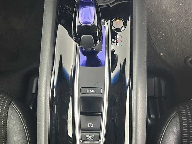 ホンダ ヴェゼル ハイブリッド Z ホンダセンシング 愛知県 2017(平29)年 7万km ホワイトオーキッドパール 純正8インチナビ（VXM-175VFEi）/・フルセグ/・Bluetooth/。バックカメラ/・HDMI/ホンダセンシング/・衝突軽減/・レーンキープアシスト/・レーダークルーズコントロール/ハーフレザーシート/・前席シートヒーター/ドライブレコーダー/パドルシフト/LEDヘッドライト/スマートキー/プッシュスタート/自動防眩ミラー/ルーフレール/革巻きステアリング