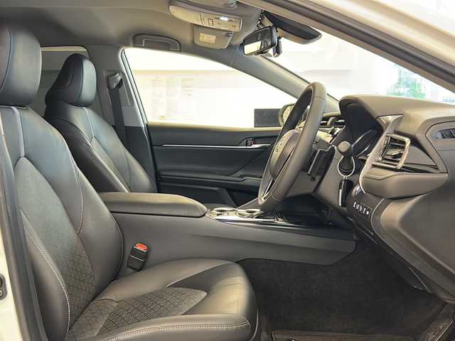 トヨタ カムリ WSレザーパッケージ 岐阜県 2019(平31)年 4.9万km プラチナホワイトパールマイカ ワンオーナー/プリクラッシュセーフティ/車線逸脱警報/ブラインドスポットモニター/オートマチックハイビーム/LEDヘッドライト/純正ナビ/フルセグTV/DVD/バックカメラ/クリアランスソナー/黒革シート/前席シートヒーター/レーダークルーズコントロール/純正18インチアルミホイール/ヘッドアップディスプレイ/パドルシフト/前後ドライブレコーダー/ビルトインETC/サイドシルスポイラー/トランクスポイラー/保証書/取扱説明書/スペアキー