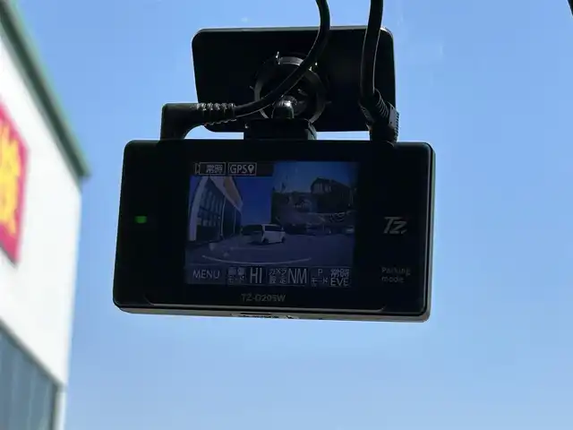 トヨタ ルーミー カスタムG 和歌山県 2021(令3)年 2.3万km ブラックマイカメタリック 社外ナビ/フルセグTV/バックカメラ/（BT/CD/DVD)/プリクラッシュセーフティー/レーダークルーズコントロール/レーンディパーチャーアラート/クリアランスソナー/横滑り防止装置/両側パワースライドドア/アイドリングストップ/純正アルミホイール/革巻きステアリング/LEDヘッドライト/フォグランプ/オートライト/オートマチックハイビーム