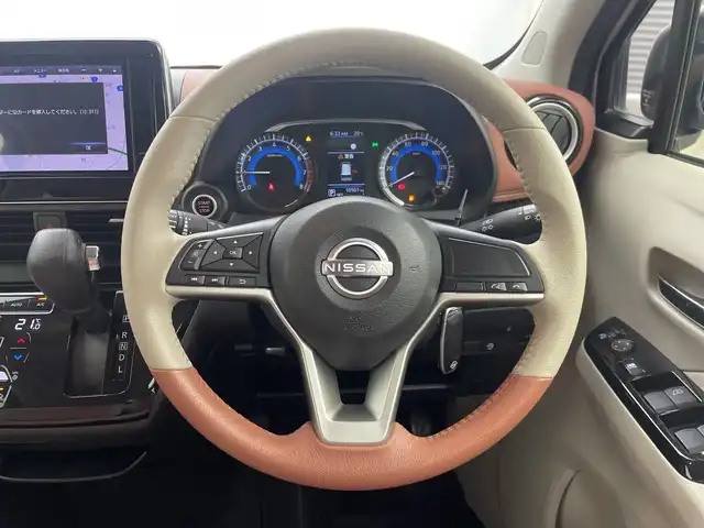 日産 デイズ ボレロ 三重県 2023(令5)年 1.1万km パープルⅡ 禁煙車/エマージェンシーブレーキ/ハイビームアシスト/車線逸脱警報　/純正９型ナビ/・フルセTV/・HDMI/Bluetooth/アラウンドビューモニター/純正ドライブレコーダー/ＥＴＣ/ＬＥＤヘッドライト/コーナーセンサー/専用ハーフレザーシート/ＵＳＢ電源/ステアリグンスイッチ/オートライト/ウインカーミラー/革巻きステアリング/アイドリングストップ/スマートキー/プッシュスタート/純正アルミホイール/カラーコード：W13P67/・シルキーホワイト/シルキーライラック
