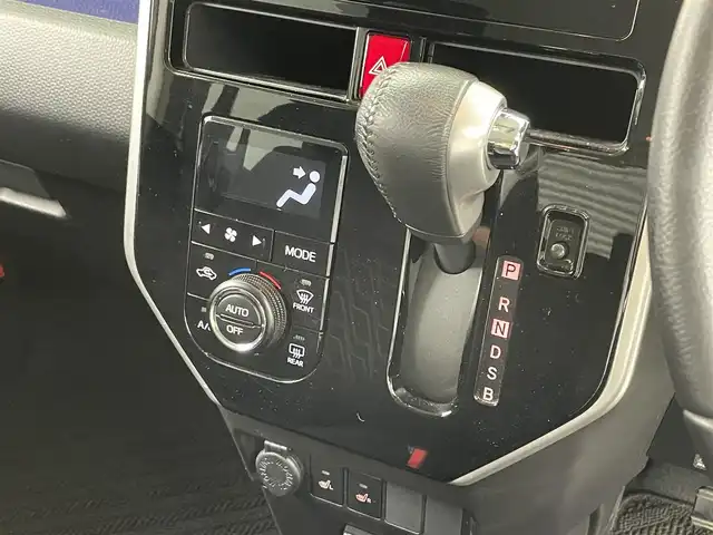 トヨタ ルーミー カスタムG S 福井県 2017(平29)年 2万km ブラックマイカメタリック 純正SDナビ/CD/DVD/BT/フルセグ/4WD/両側パワースライドドア/ドライブレコーダー/クルーズコントロール/シートヒーター/LED/オートライト/フォグランプ/ETC/バックカメラ/衝突軽減システム/横滑り防止装置