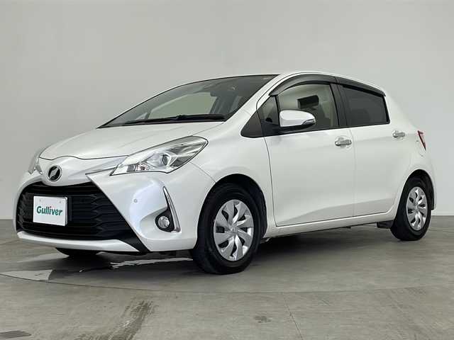 トヨタ ヴィッツ F セーフティーエディションⅢ 鹿児島県 2020(令2)年 7.3万km ホワイトパールクリスタルシャイン 純正ナビ/（CD/DVD/BT/フルセグTV）/プリクラッシュセーフティ/レーンキープアシスト/オートライト/オートマチックハイビーム/バックカメラ/ステアリングスイッチ/スマートキー/プッシュスタート/電動格納ウィンカーミラー/取説、保証書