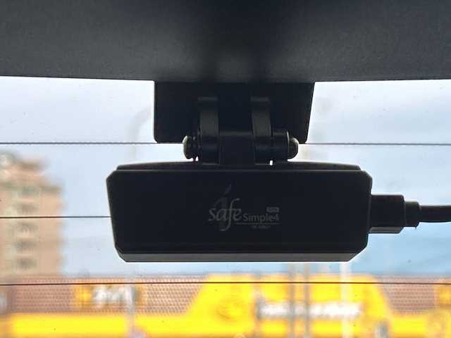 トヨタ ヤリス G 大分県 2021(令3)年 1.2万km コーラルクリスタルシャイン 純正ディスプレイオーディオ/・luetooth/バックカメラ/Toyota Safety Sense (標準装備)/レーントレーシングアシスト (LTA)/レーダークルーズコントロール /オートマチックハイビーム (AHB)/先行車発進告知機能/セカンダリーコリジョンブレーキ (SCB)/車両接近通報装置/純正LEDヘッドライト/前後ドライブレコーダー/保証書/取扱説明書