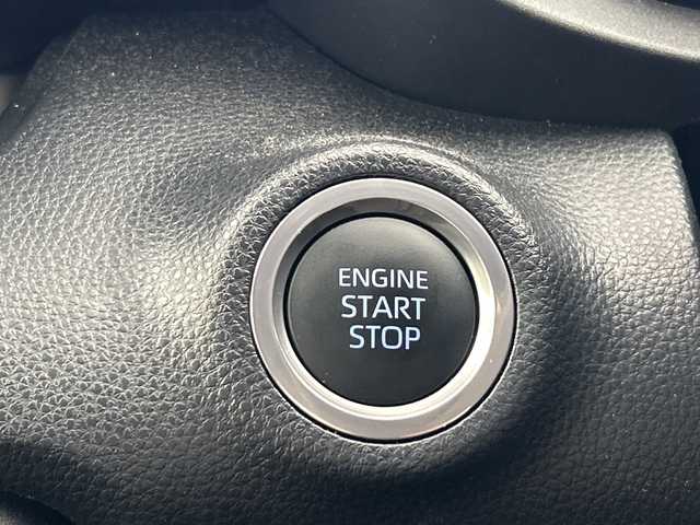 トヨタ ヤリス G 大分県 2021(令3)年 1.2万km コーラルクリスタルシャイン 純正ディスプレイオーディオ/・luetooth/バックカメラ/Toyota Safety Sense (標準装備)/レーントレーシングアシスト (LTA)/レーダークルーズコントロール /オートマチックハイビーム (AHB)/先行車発進告知機能/セカンダリーコリジョンブレーキ (SCB)/車両接近通報装置/純正LEDヘッドライト/前後ドライブレコーダー/保証書/取扱説明書