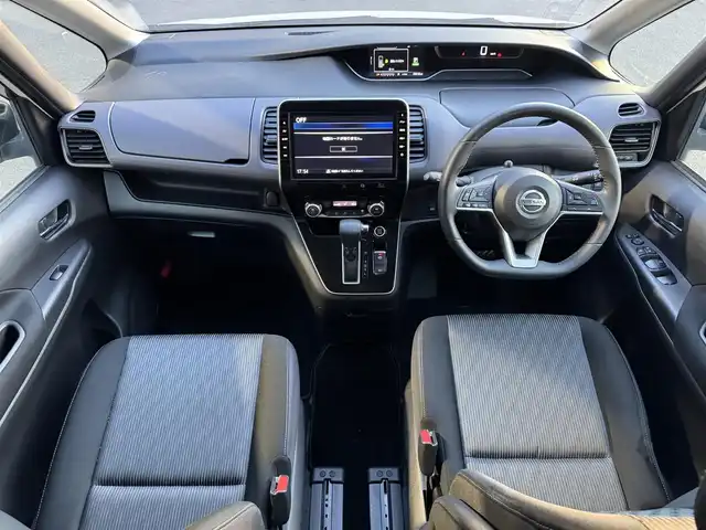 日産 セレナ ハイウェイスター V 滋賀県 2020(令2)年 5.6万km ブリリアントホワイトパール 純正10型ナビ/（CD/DVD/BT/フルセグ）/後席フリップダウンモニター/両側電動スライドドア/前後ドライブレコーダー/ETC/衝突被害軽減ブレーキ/プロパイロット/レーンキープアシスト/ステアリングスイッチ/LEDヘッドライト