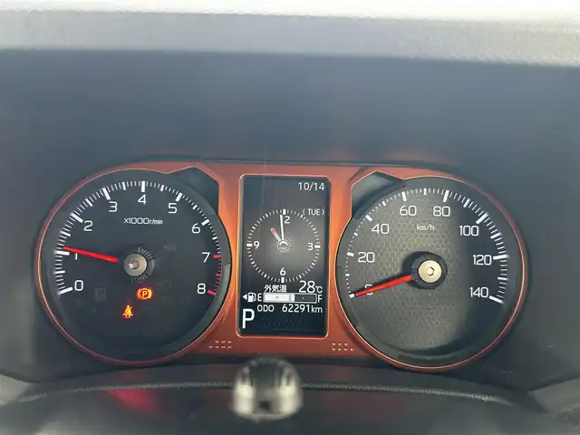 ダイハツ タフト G ターボ 岡山県 2021(令3)年 6.1万km フォレストカーキメタリック 登録時走行距離　62291km/禁煙車/純正レッドマッドフラップ（マッドガード）/純正9インチナビ/　(CD/フルセグTV/Bluetooth)/バックカメラ/クルーズコントロール(追従走行あり)/衝突被害軽減システム/コーナーセンサー/純正ドライブレコーダー/ETC/ガラスルーフ/ルーフレール/シートヒーター（D・N席）/革巻きステアリング/ステアリングスイッチ/純正LEDヘッドライト/フォグライト/オートライト/プッシュスタート/スマートキー/アイドリングストップ/電子パーキング/オートブレーキホールド/純正アルミホイール 15インチ/ドアバイザー/電動格納ミラー/オートリトラミラー/純正フロアマット/横滑防止装置/盗難防止装置/保証書/取扱説明書/ナビ取扱説明書/純正ドライブレコーダー取扱説明書