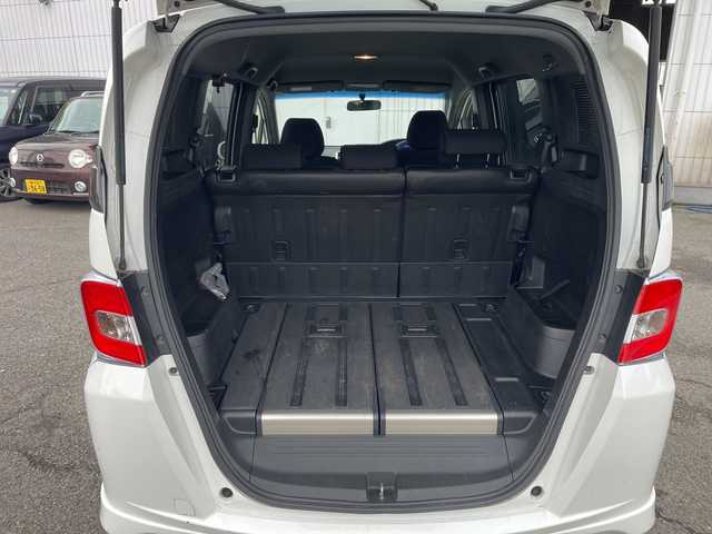 ホンダ フリード スパイク ハイブリット 神奈川県 2015(平27)年 10万km ホワイトオーキッドパール ワンオーナー/純正ナビ/ワンセグテレビ/BT/バックカメラ/クルーズコントロール/ステアリングスイッチ/ETC/電動格納ミラー/フロアマット