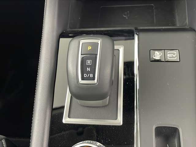 三菱 アウトランダー ＰＨＥＶ G 埼玉県 2024(令6)年 0.2万km グレー 純正ナビ/マルチアラウンドモニター/レーダークルーズコントロール/衝突被害軽減ブレーキシステム/フルセグTV/シートヒーター/ハーフレザーシート/純正20インチアルミホイール/プッシュスタート/電動格納ミラー