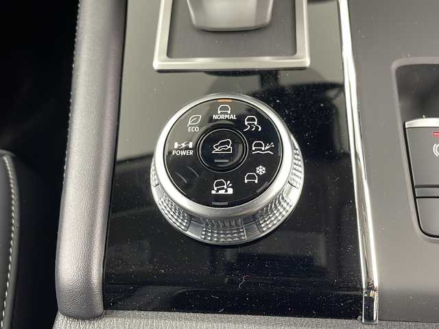 三菱 アウトランダー ＰＨＥＶ G 埼玉県 2024(令6)年 0.2万km グレー 純正ナビ/マルチアラウンドモニター/レーダークルーズコントロール/衝突被害軽減ブレーキシステム/フルセグTV/シートヒーター/ハーフレザーシート/純正20インチアルミホイール/プッシュスタート/電動格納ミラー