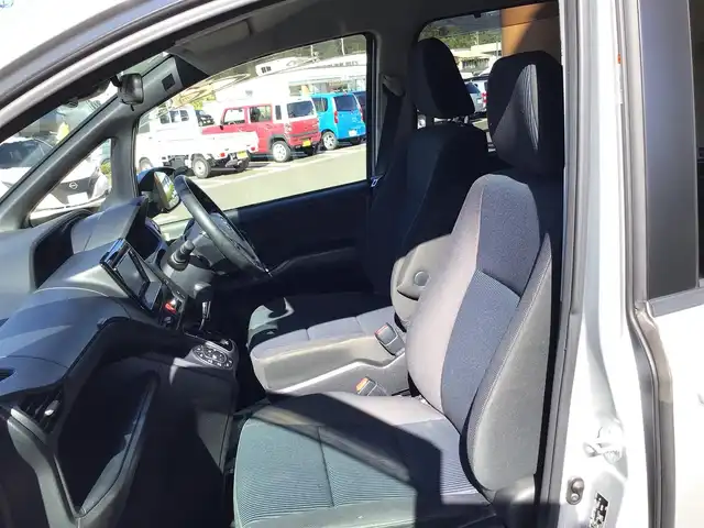 トヨタ ノア X 福井県 2018(平30)年 13.8万km シルバーM 4WD/純正ナビ　NSCD-W66/トヨタセーフティセンス/LEDヘッドライト/パワースライドドア/クルーズコントロール/8人乗り/バックカメラ/前後ドラレコ/ダブルエアコン/ステアリングスイッチ/オートマチックハイビーム/車線逸脱警報装置/アイドリングストップ/電格ミラー/ワンセグ・Bluetooth・CD