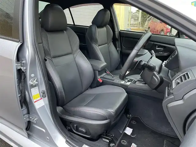 スバル ＷＲＸ Ｓ４ 2．0GT‐S アイサイト 群馬県 2015(平27)年 3.3万km アイスシルバーメタリック 純正ＳＤナビ　/フルセグ　/前方ドラレコ　/シートセットポジションメモリー　/スポーツモード　/４ＷＤ　/ＬＥＤフォグランプ　/ダウンヒルアシストコントロール　/前席パワーシート　/レザーシート黒革　/電動リアゲート/ビルトインETC/LEDヘッドライト/オートパワーウインドウ/前席シートヒーター/純正マット/クルーズコントロール【追有】/Bluetooth/純正アルミホイール/パドルシフト