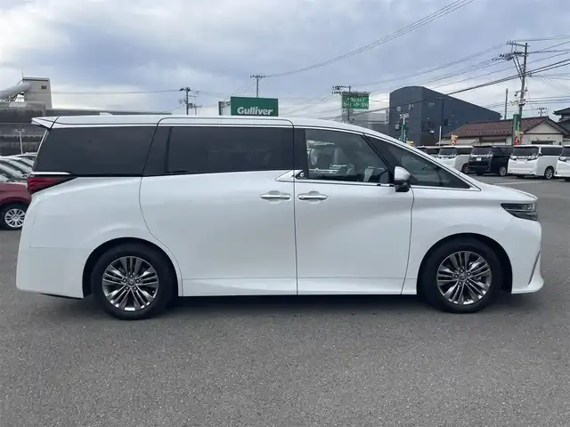 トヨタ アルファード Z 山形県 2024(令6)年 0.9万km プラチナホワイトパールマイカ ワンオーナー/寒冷地仕様車/トヨタセーフティセンス/左右独立ムーンルーフ/純正14インチコネクティッドナビ/フルセグTV/全方位カメラ/両側パワースライドドア/パーキングアシスト/黒革シート/シートヒーター、エアシート/前席二列目パワーシート/デジタルインナーミラー/ステアリングスイッチ/レーダークルーズコントロール/ETC2.0/プロジェクションカーテシイルミ/スカッフイルミネーション/オートホールド/横滑り防止装置/パワーバッグドア/BSM/純正アルミホイール/LEDライト/フォグランプ/ウィンカーミラー/保証書、取説あり/スペアキーあり