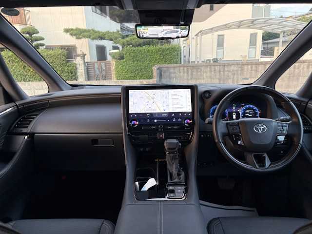 トヨタ アルファード Z 大阪府 2024(令6)年 1.8万km ブラック ナビ　/フルセグ　/Ｂｌｕｅｔｏｏｔｈ　/全方位カメラ　/ガラスルーフ　/１３．２型フリップダウンモニター　/デジタルインナーミラー　/ブラインドスポットモニター　/両側パワースライドドア/パワーバックドア/レザーシート　/シートヒータ　/エアーシート　/ＥＴＣ/純正マット/純正バイザー