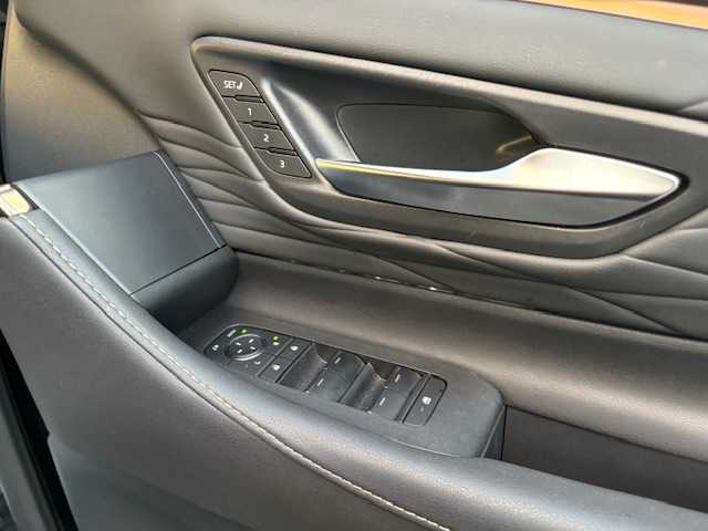 トヨタ アルファード Z 大阪府 2024(令6)年 1.8万km ブラック ナビ　/フルセグ　/Ｂｌｕｅｔｏｏｔｈ　/全方位カメラ　/ガラスルーフ　/１３．２型フリップダウンモニター　/デジタルインナーミラー　/ブラインドスポットモニター　/両側パワースライドドア/パワーバックドア/レザーシート　/シートヒータ　/エアーシート　/ＥＴＣ/純正マット/純正バイザー