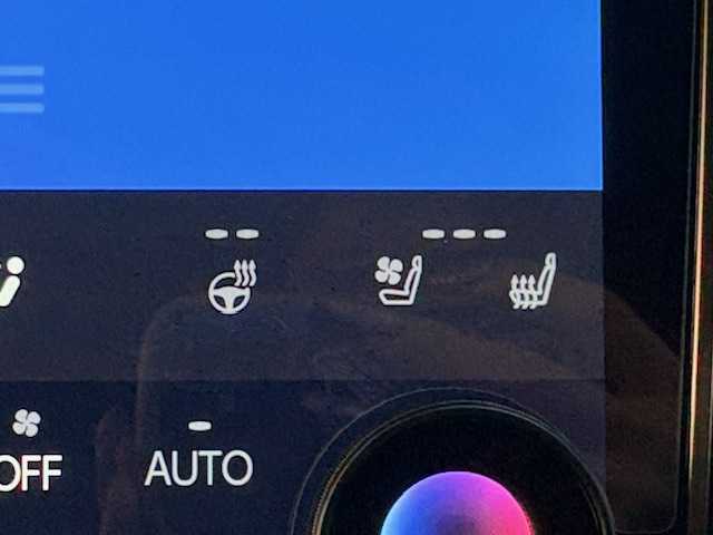 トヨタ アルファード Z 大阪府 2024(令6)年 1.8万km ブラック ナビ　/フルセグ　/Ｂｌｕｅｔｏｏｔｈ　/全方位カメラ　/ガラスルーフ　/１３．２型フリップダウンモニター　/デジタルインナーミラー　/ブラインドスポットモニター　/両側パワースライドドア/パワーバックドア/レザーシート　/シートヒータ　/エアーシート　/ＥＴＣ/純正マット/純正バイザー